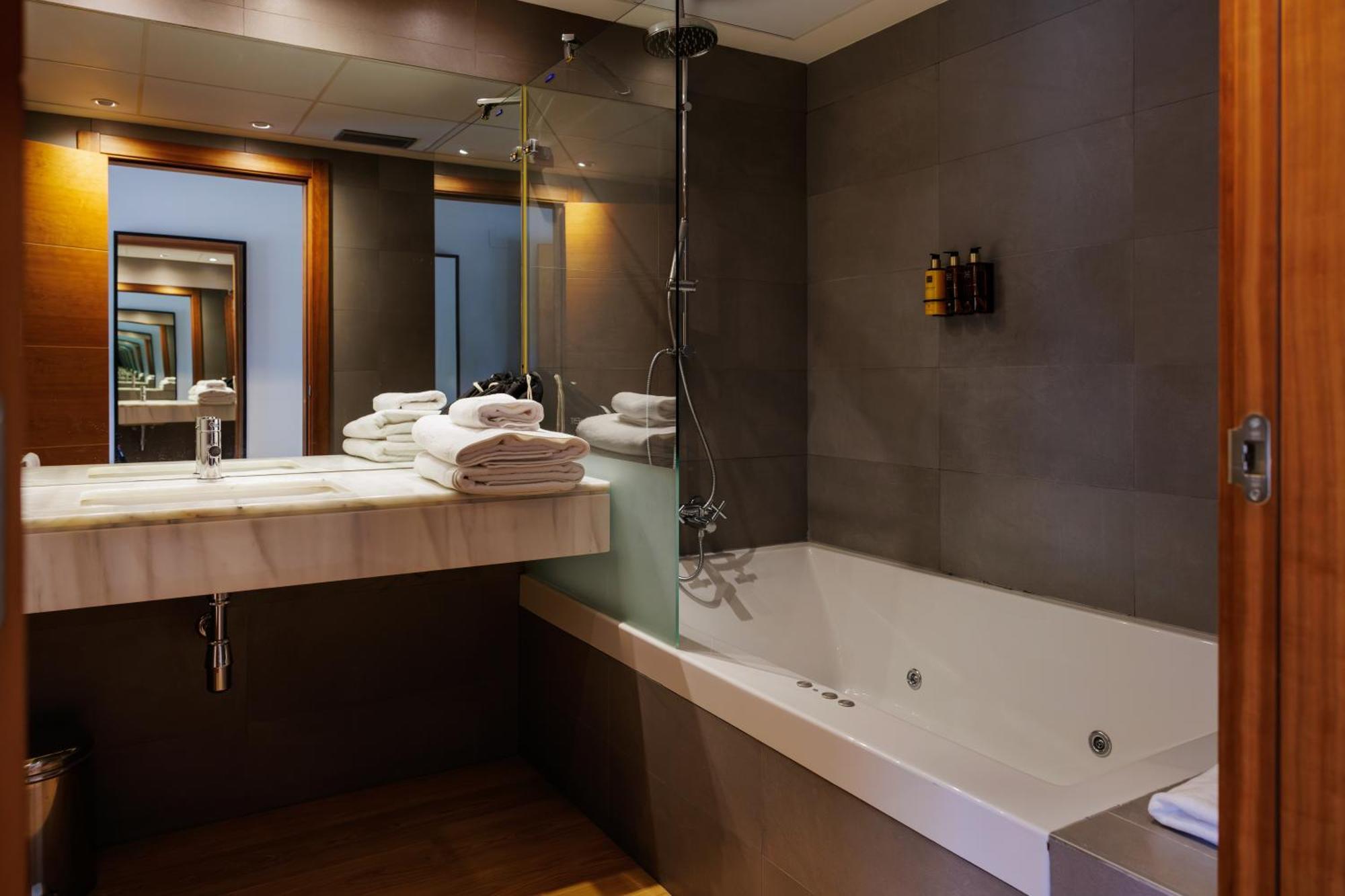 Hotel & Spa El Mirador De Ulzama Urritzola-Galain Ngoại thất bức ảnh